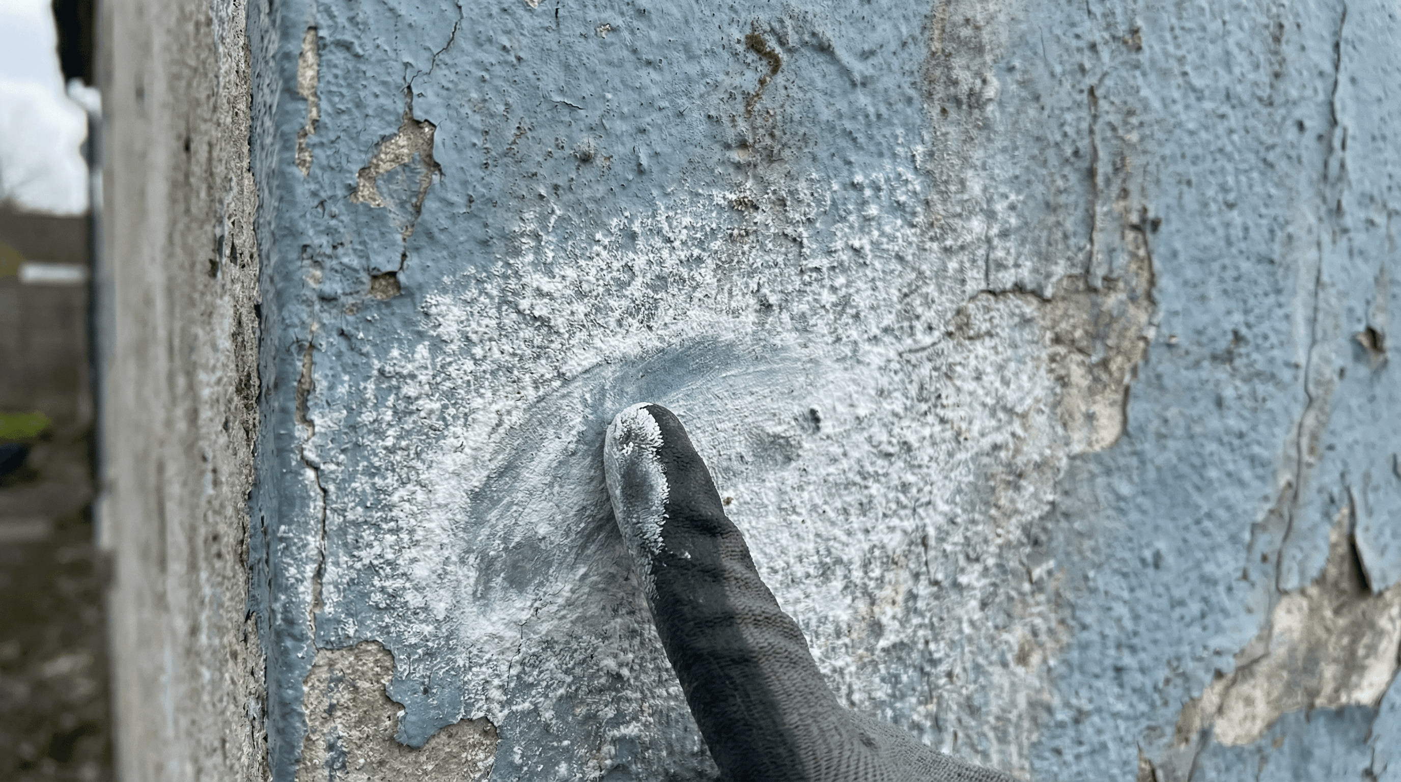 チョーキング（白い粉）の例